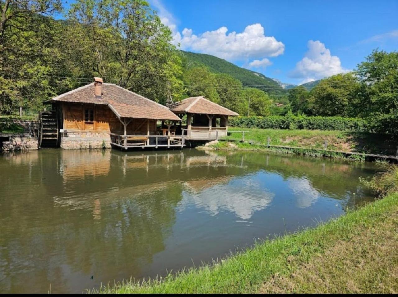 Villa Vodenica Lug Strmosten Exterior foto