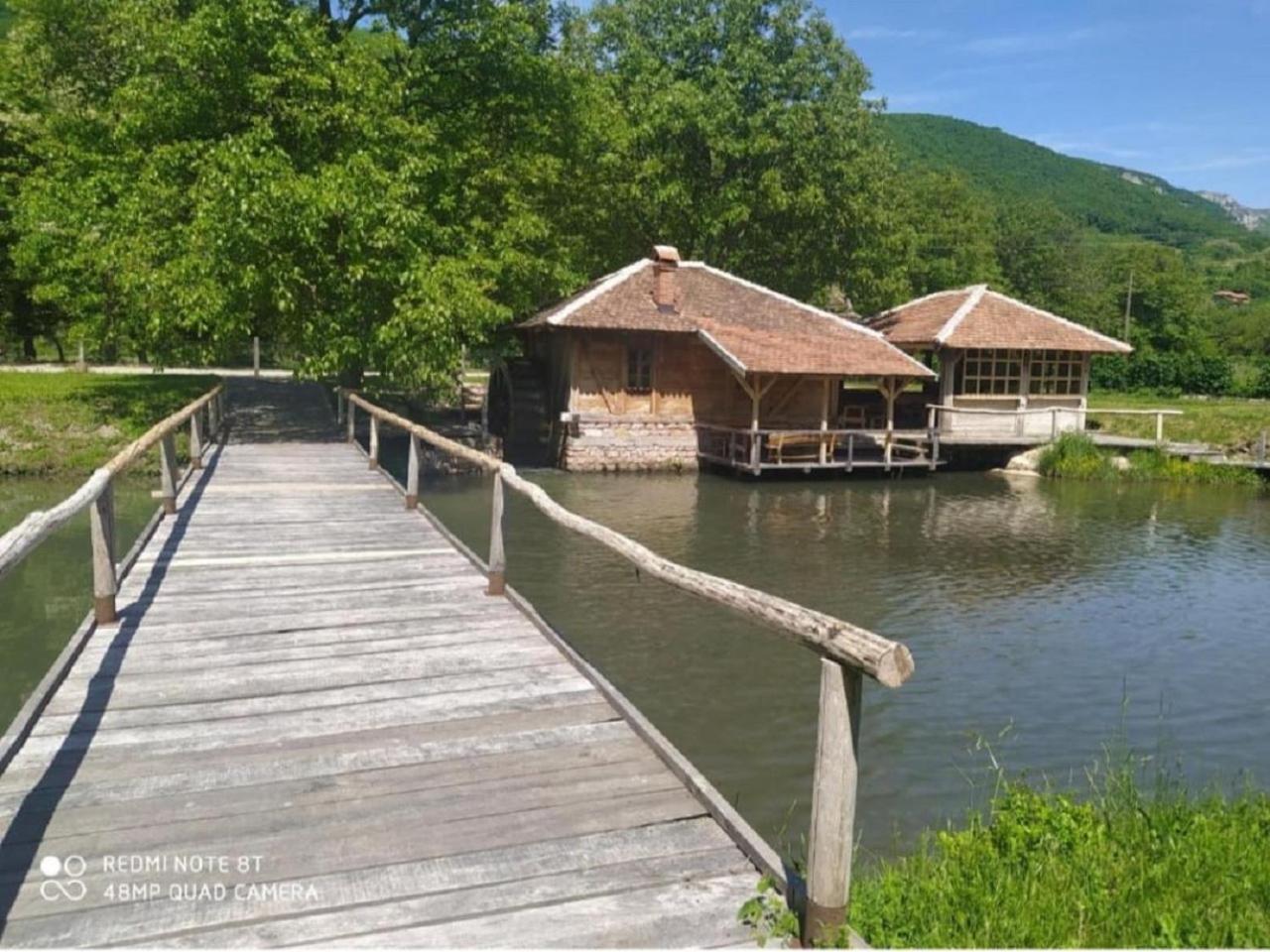 Villa Vodenica Lug Strmosten Exterior foto